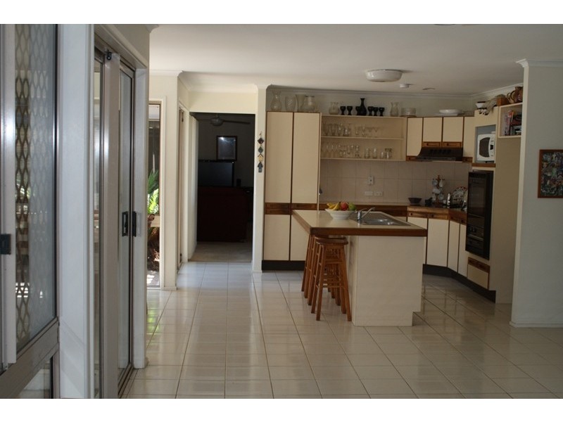 105 Karawatha Drive, Mountain Creek QLD 4557