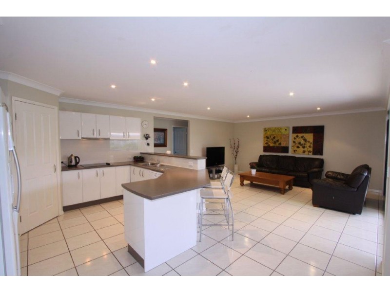 20 Waterside Place, Little Mountain QLD 4551