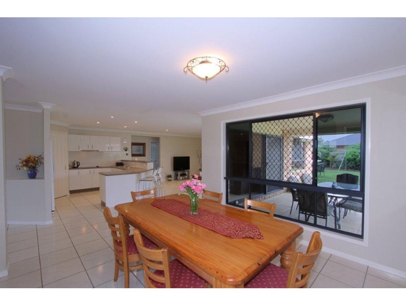 20 Waterside Place, Little Mountain QLD 4551