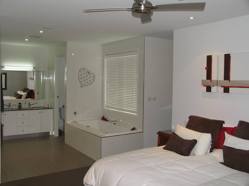 16 Mizzen Close, Wurtulla QLD 4575