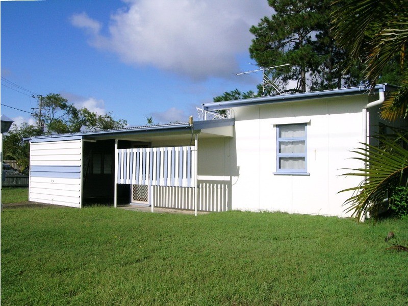 8 Blaxland Street, Golden Beach QLD 4551