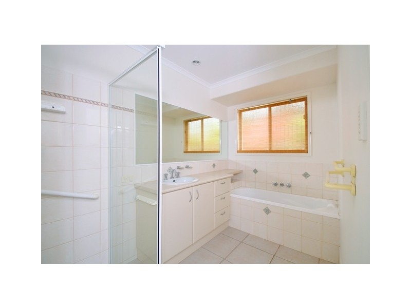 24 Gradorean Street, Pelican Waters QLD 4551