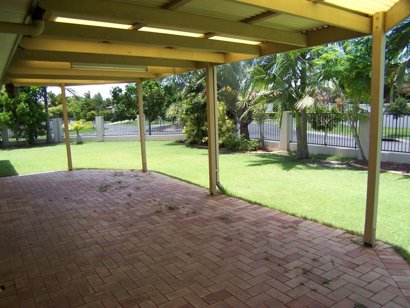 24 Gradorean Street, Pelican Waters QLD 4551