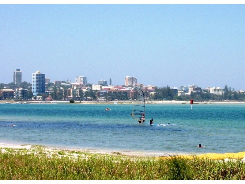 2/2 Burke Street, Golden Beach QLD 4551