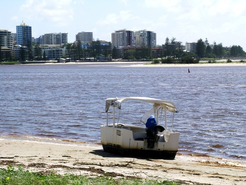 2/2 Burke Street, Golden Beach QLD 4551