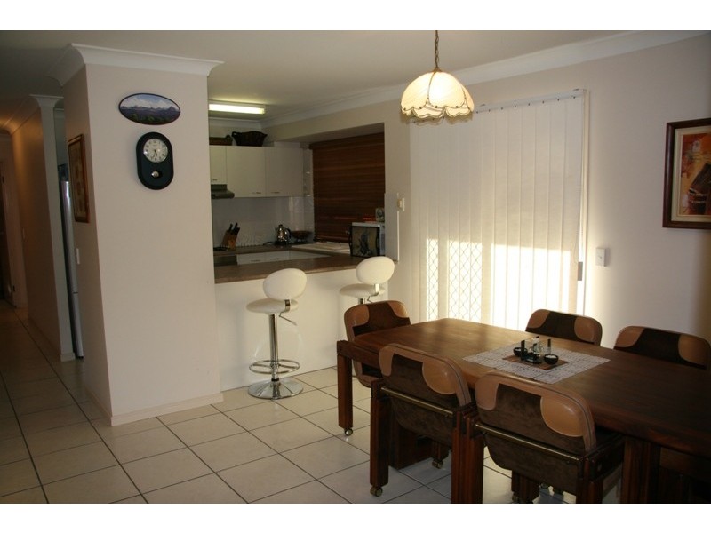 4 Hinchinbrook Court, Little Mountain QLD 4551