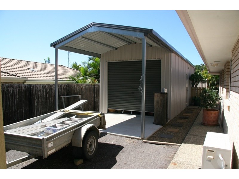 4 Hinchinbrook Court, Little Mountain QLD 4551