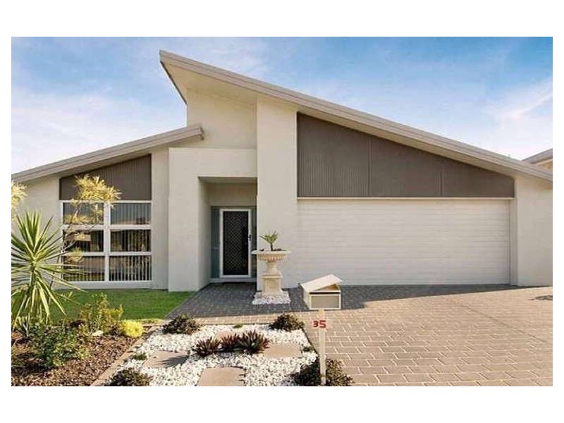 35 Elvena Circuit, Little Mountain QLD 4551