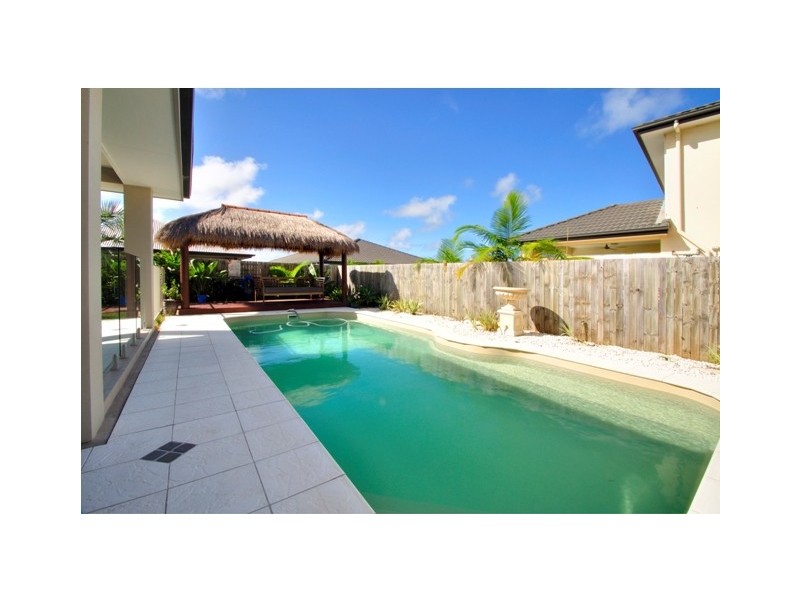 14 Pebbly Creek Crescent, Little Mountain QLD 4551