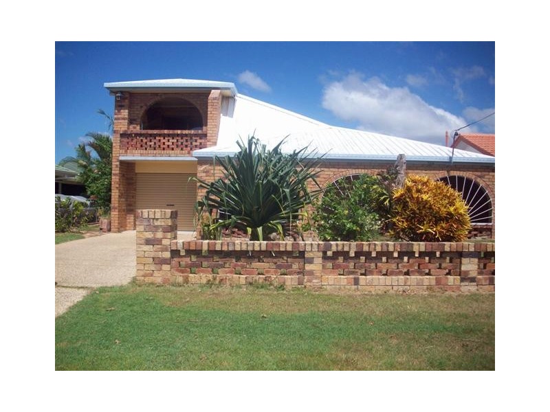 18 Booker Parade, Golden Beach QLD 4551