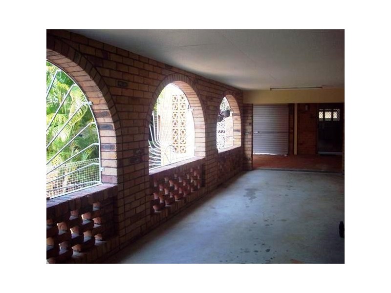 18 Booker Parade, Golden Beach QLD 4551