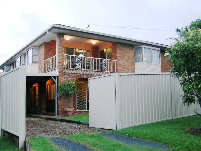 76 Buderim Street, Battery Hill QLD 4551