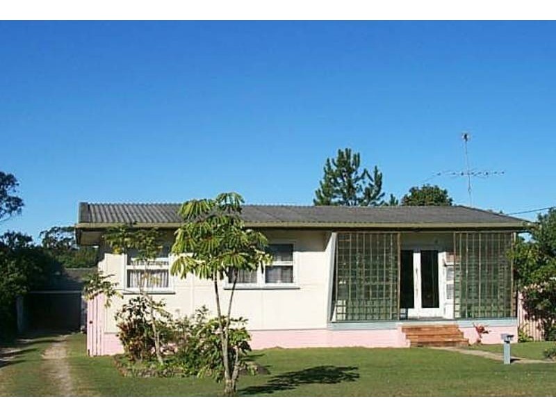 17 Second Avenue, Caloundra QLD 4551