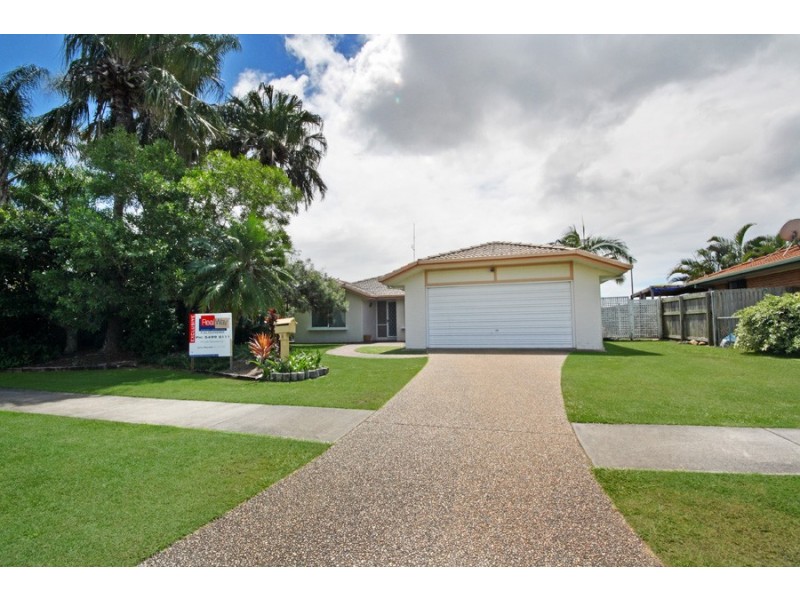 8 Spinnaker Boulevard, Wurtulla QLD 4575