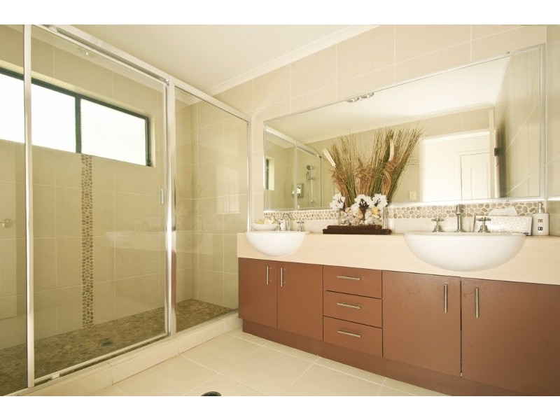 16 Roderick Street, Moffat Beach QLD 4551