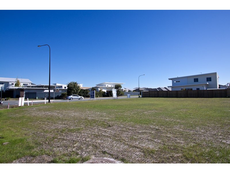 1 Tiller Street, Wurtulla QLD 4575