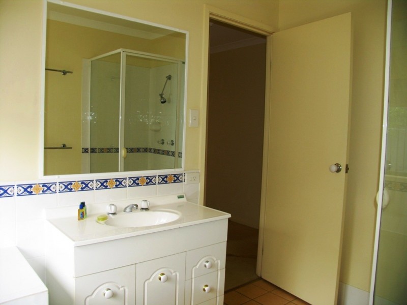 2 Hanwell Court, Little Mountain QLD 4551