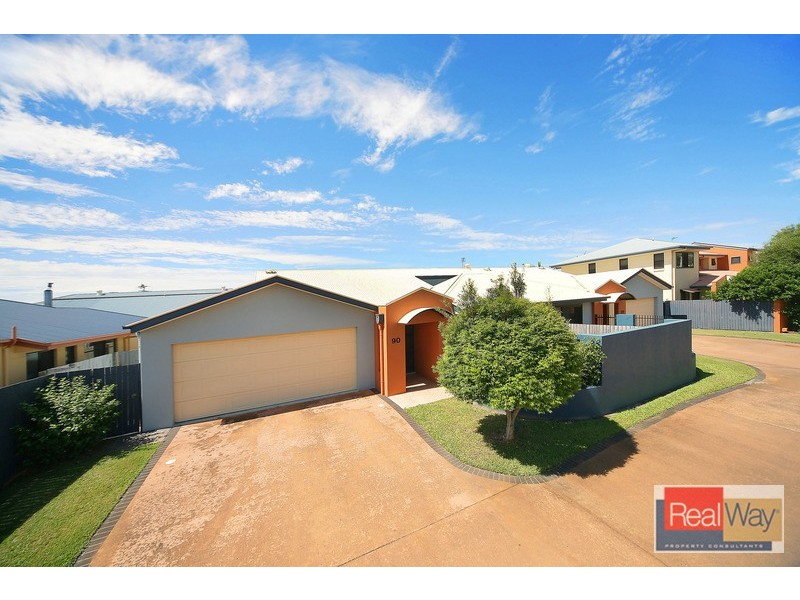 90/9a Browning Boulevard, Battery Hill QLD 4551