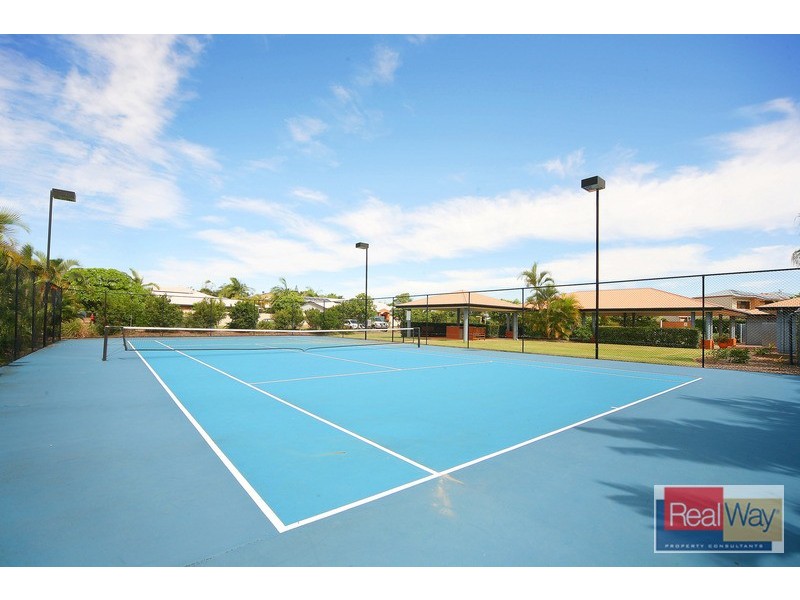 90/9a Browning Boulevard, Battery Hill QLD 4551