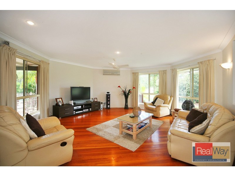 9 Ghostgum Close, Little Mountain QLD 4551