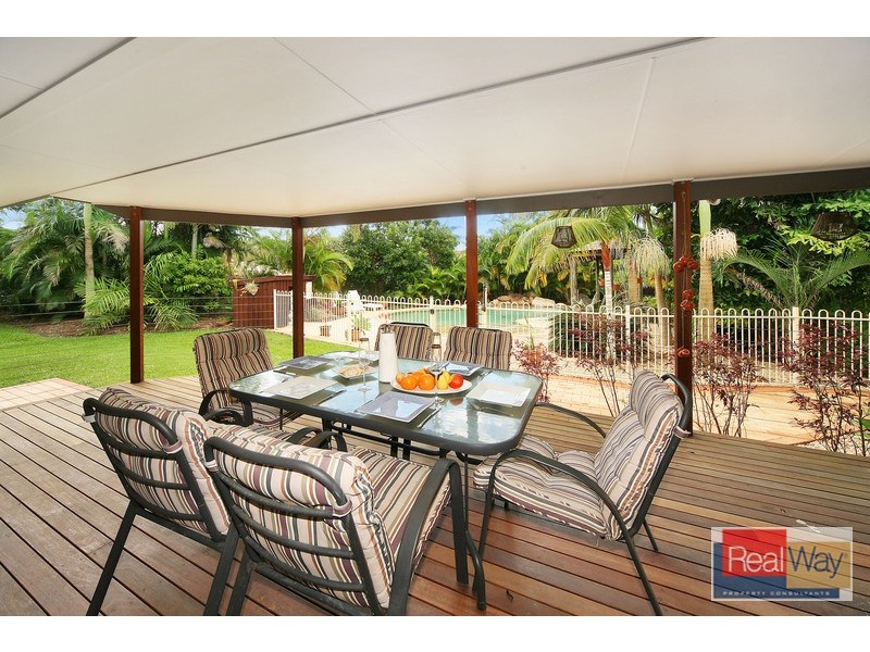 9 Ghostgum Close, Little Mountain QLD 4551