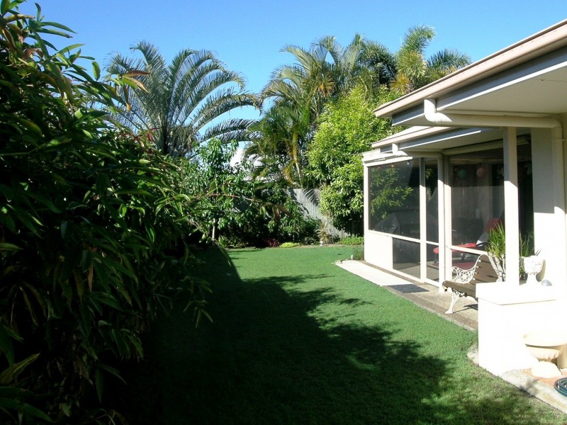 8 Firefly Street, Pelican Waters QLD 4551