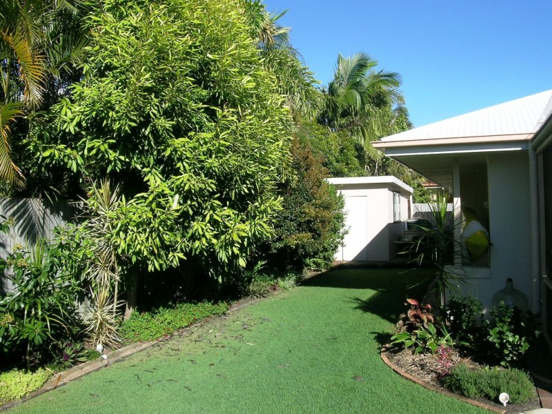 8 Firefly Street, Pelican Waters QLD 4551