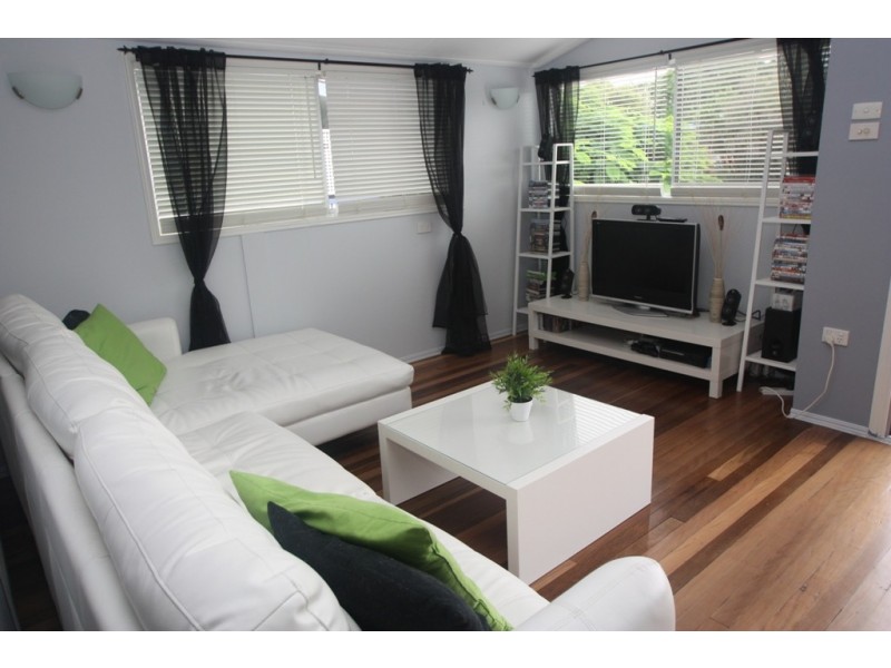 127 Landsborough Parade, Golden Beach QLD 4551