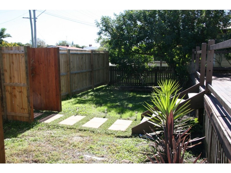 127 Landsborough Parade, Golden Beach QLD 4551