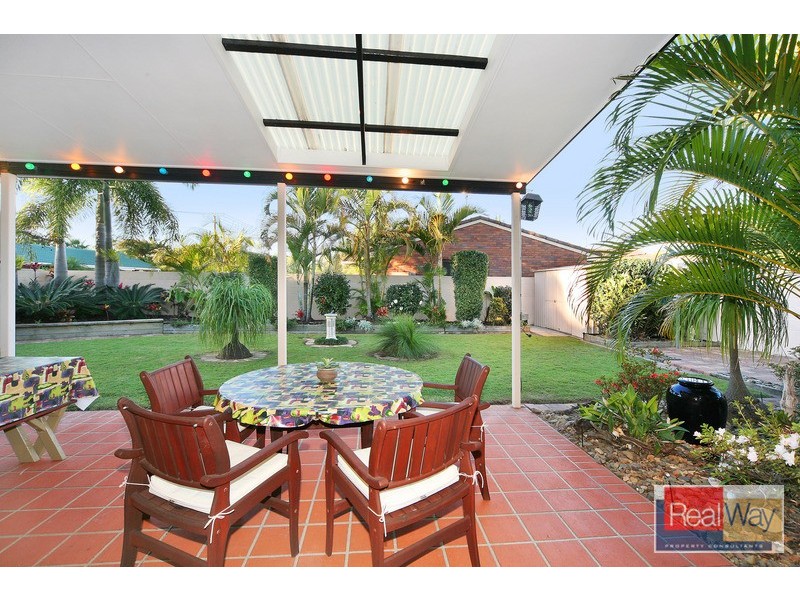 19 Mulloka Esplanade, Wurtulla QLD 4575