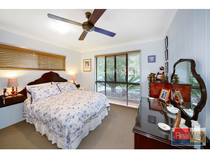 19 Mulloka Esplanade, Wurtulla QLD 4575