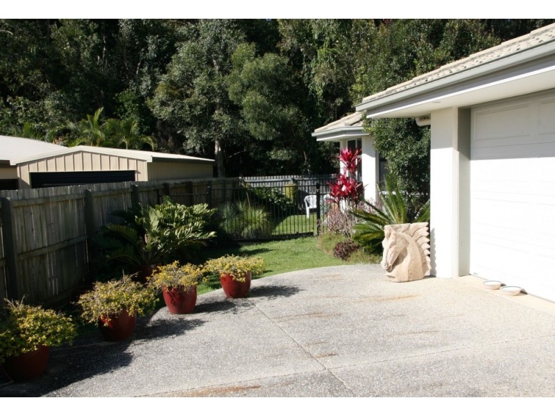 14 Greensboro Place, Little Mountain QLD 4551