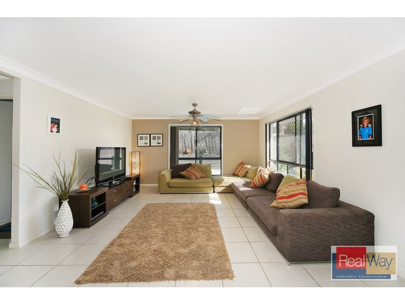 9 Cannon Lane, Little Mountain QLD 4551