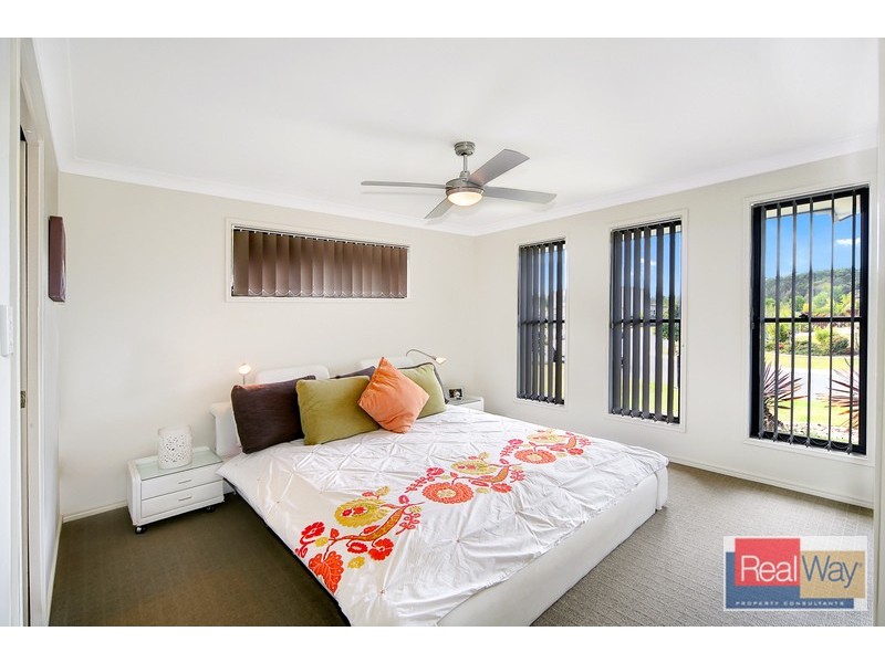 9 Cannon Lane, Little Mountain QLD 4551