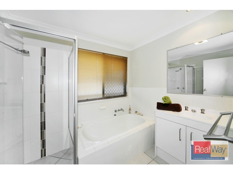 9 Cannon Lane, Little Mountain QLD 4551