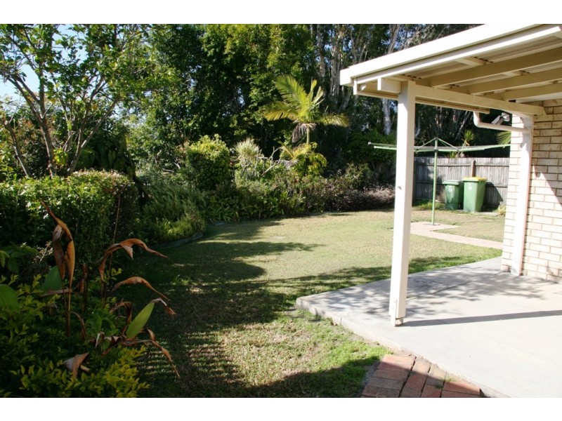 39 Lakeshore Place, Little Mountain QLD 4551