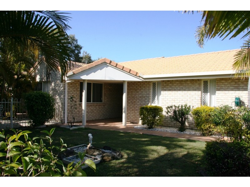 39 Lakeshore Place, Little Mountain QLD 4551