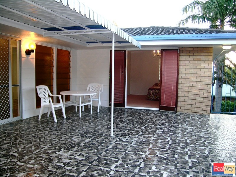 114 Sugar Bag Road, Little Mountain QLD 4551