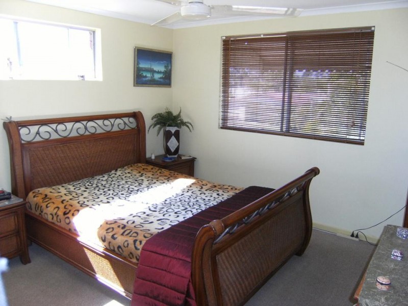 10 Menyan Street, Currimundi QLD 4551