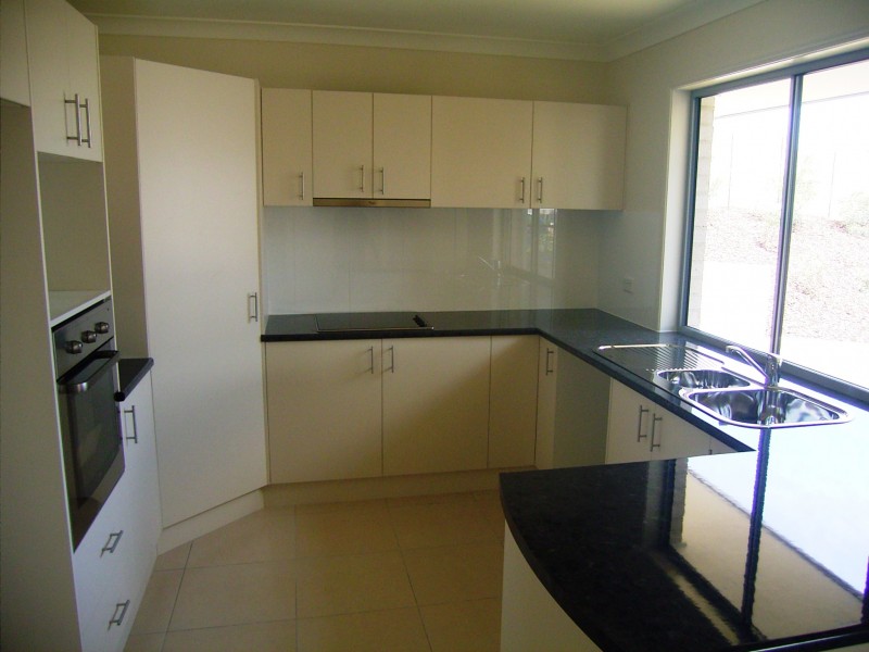 13 Kingsley Court, Little Mountain QLD 4551