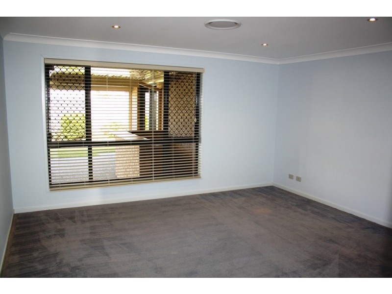 45 Discovery Drive, Little Mountain QLD 4551