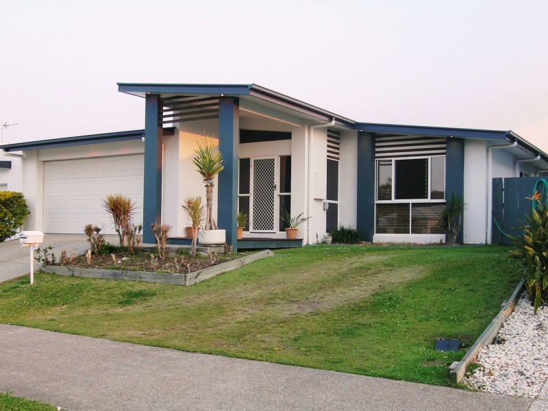 17 White Cedar, Meridan Plains QLD 4551