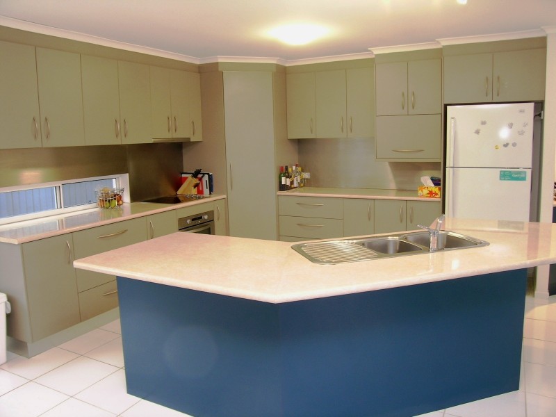 17 White Cedar, Meridan Plains QLD 4551