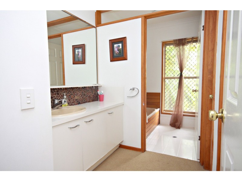 31 Monteray Street, Mountain Creek QLD 4557