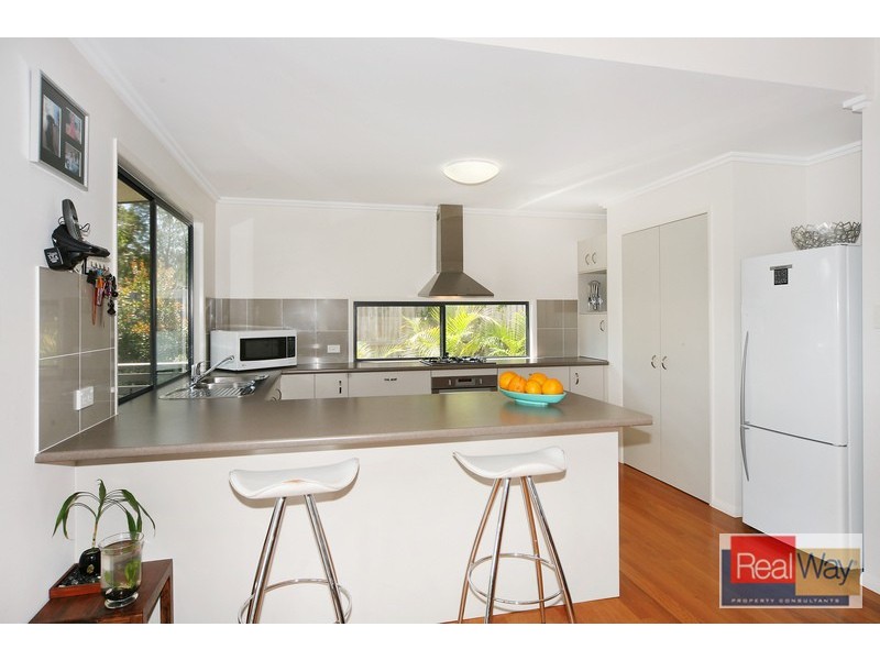 6 Cullen Drive, Little Mountain QLD 4551