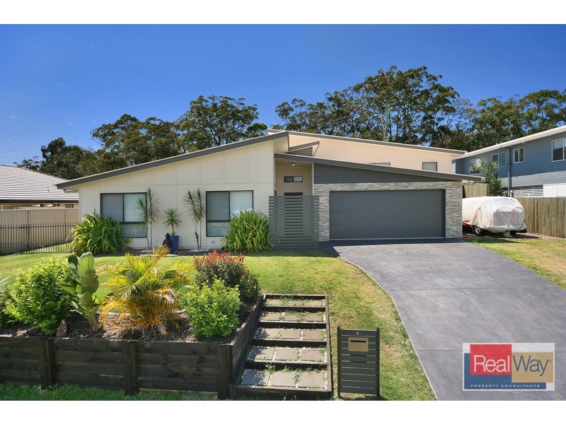 6 Cullen Drive, Little Mountain QLD 4551