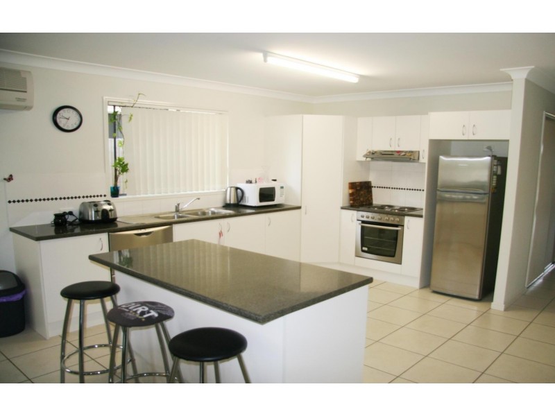 10 Domatia Place, Meridan Plains QLD 4551