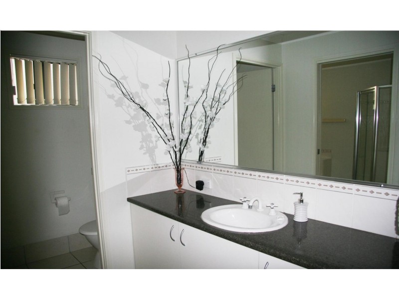 10 Domatia Place, Meridan Plains QLD 4551