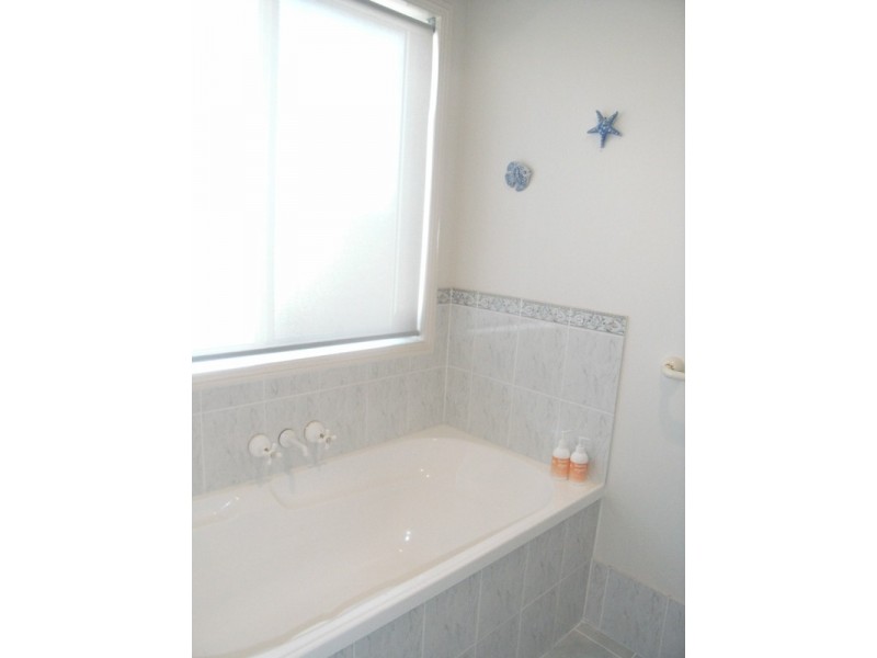 Little Mountain QLD 4551