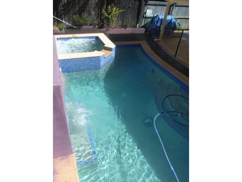 Little Mountain QLD 4551